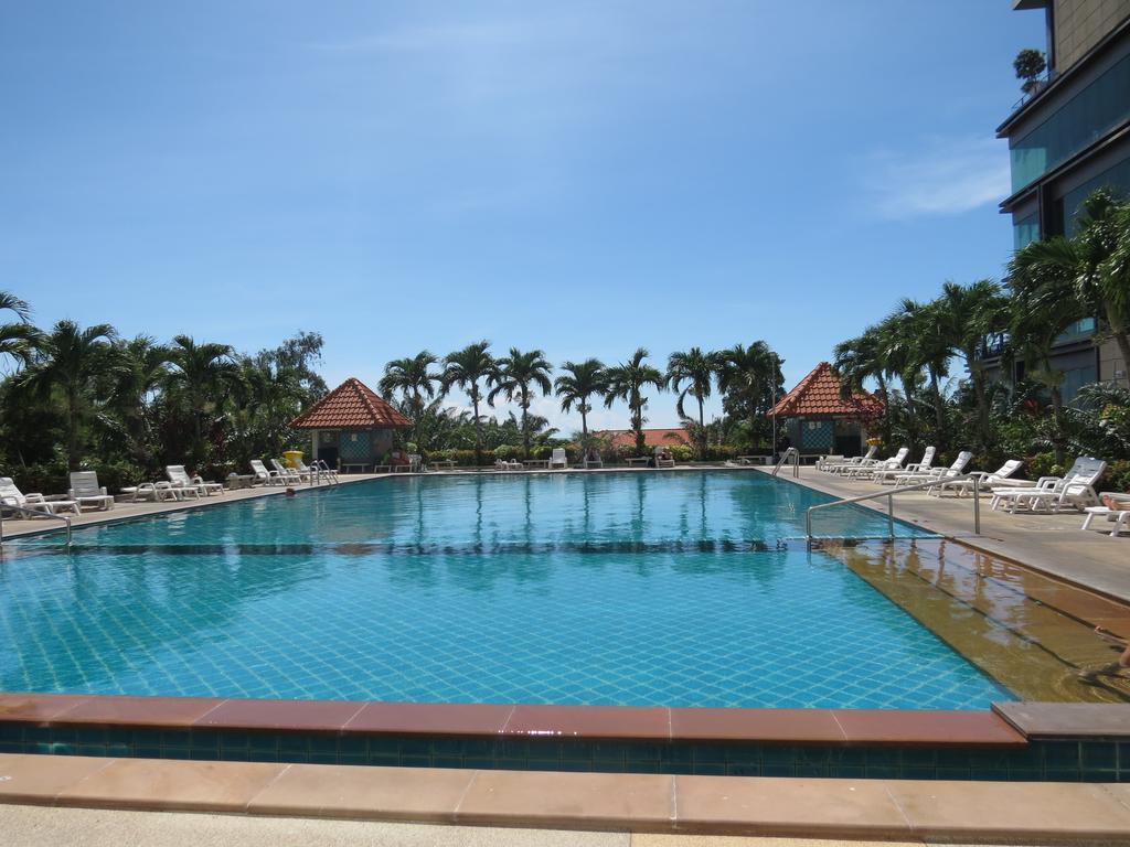 View Talay 6 Suite Apartments Pattaya Exterior photo