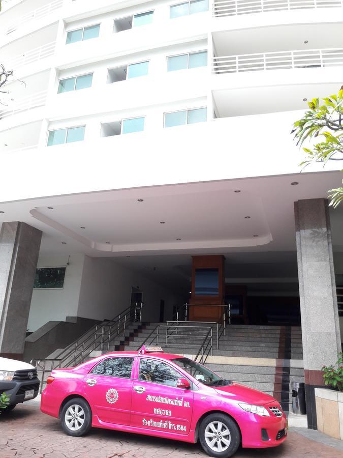 View Talay 6 Suite Apartments Pattaya Exterior photo